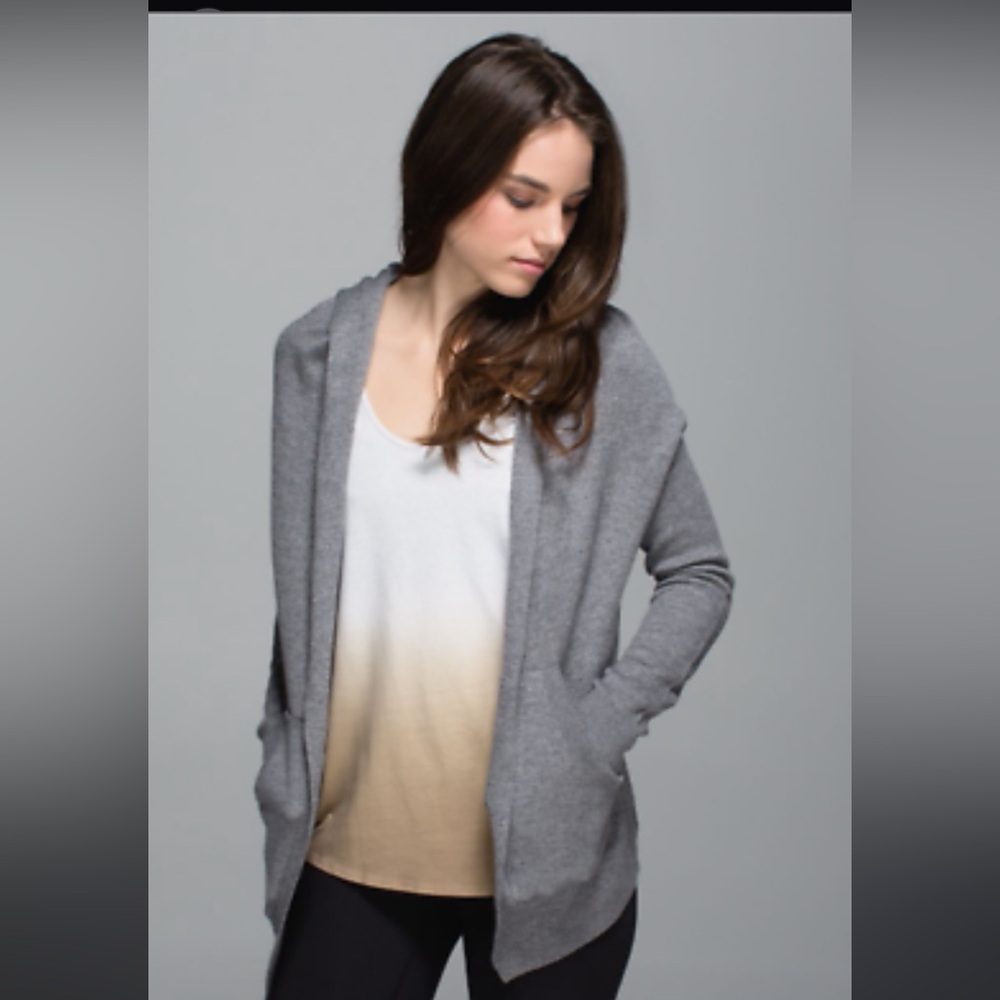 Lululemon cabin yogi wrap open hooped cardigan in grey.